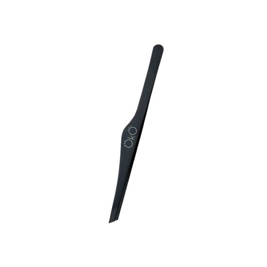 Пинцет OkO Lash&Brow Magnetic для бровей, скошенный